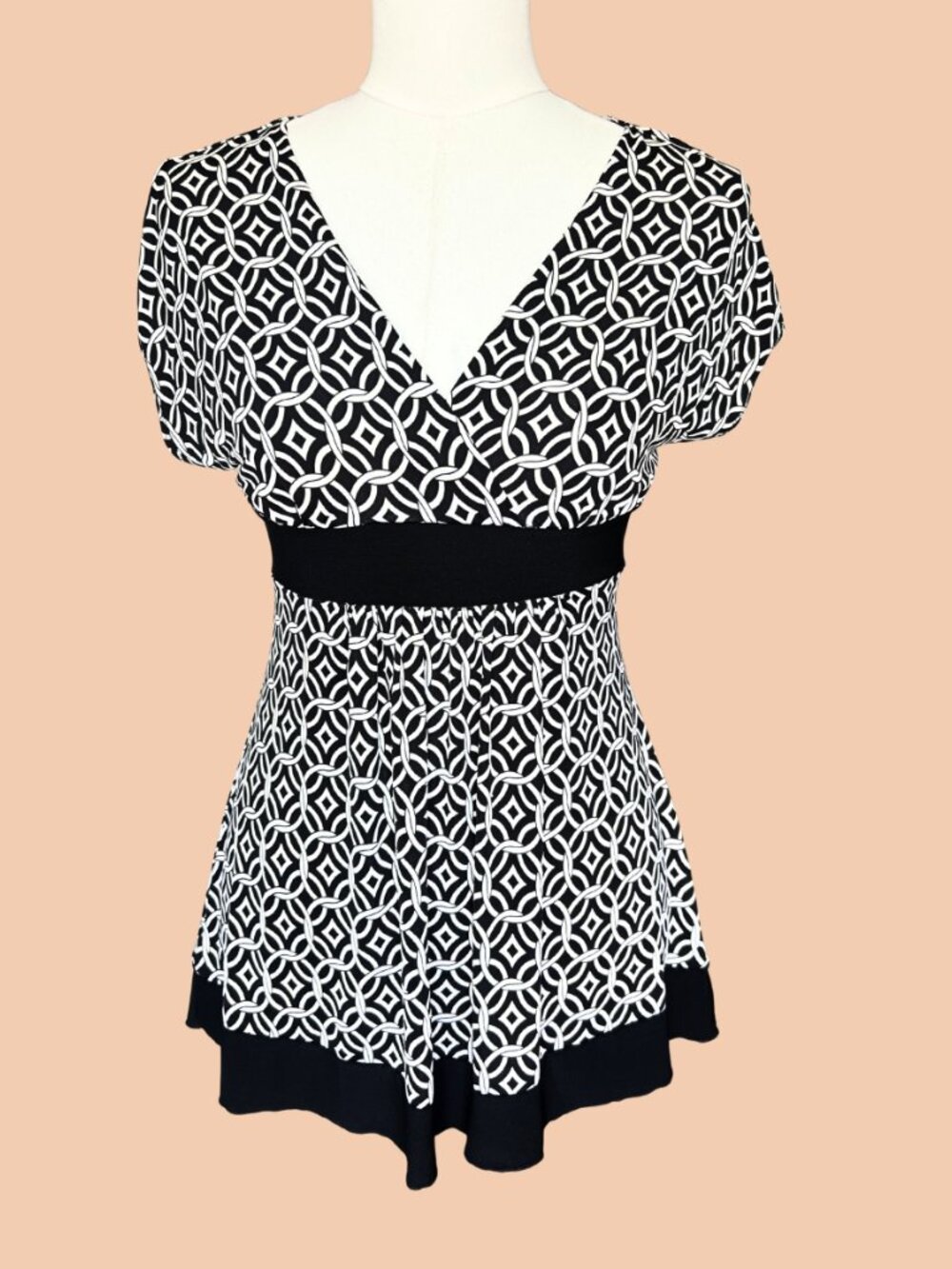 Y2K Body Central Black White Geometric Babydoll Top